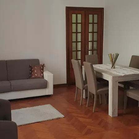 Apartment Casa Tua Coliseum